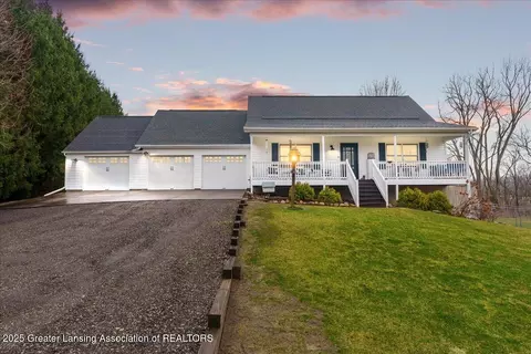 2337 N Elm Rd, Webberville, MI 48892