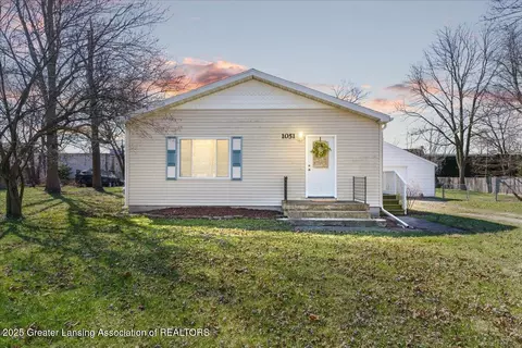 1051 Hannah Ave, Lansing, MI 48906