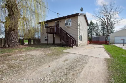 518 Chilson Ave, Lansing, MI 48906