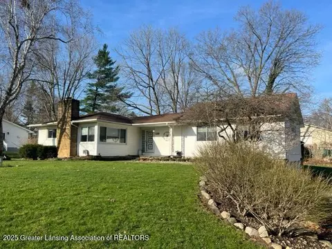 15684 Northward Dr, Lansing, MI 48906