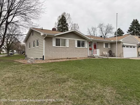 3026 Tecumseh River Rd, Lansing, MI 48906