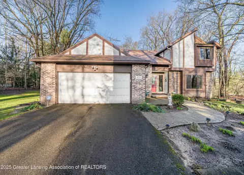 4715 Meridian Rd, Williamston, MI 48895