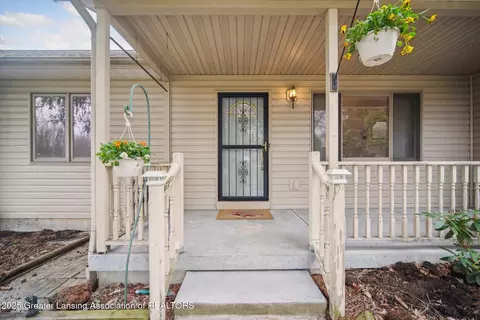 Exterior - 2711 Pine Tree Rd, Holt, MI 48842 photo 1 of 6