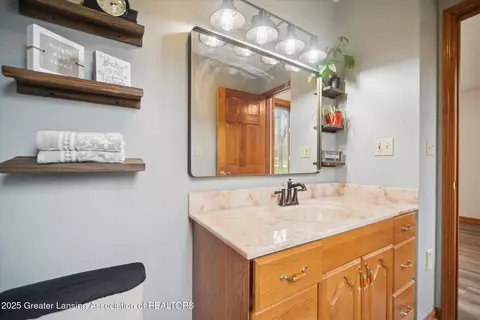 Bath - 2711 Pine Tree Rd, Holt, MI 48842 photo 2 of 3