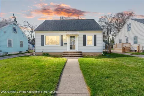 1203 Kelsey Ave, Lansing, MI 48910