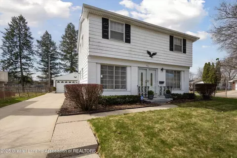 3321 Hepfer Rd, Lansing, MI 48911