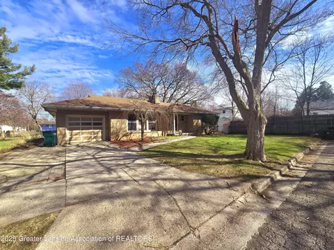 2319 Grant St, Lansing, MI 48910