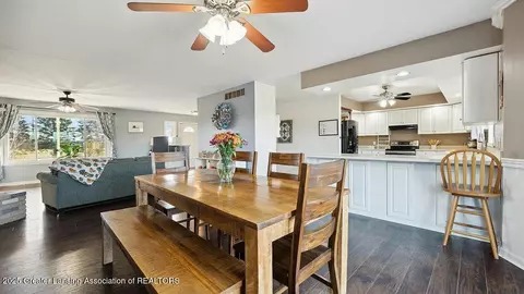Dining - 5380 W Lowe Rd, Saint Johns, MI 48879 photo 2 of 2