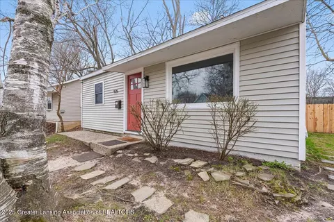 925 Maryland Ave, Lansing, MI 48906