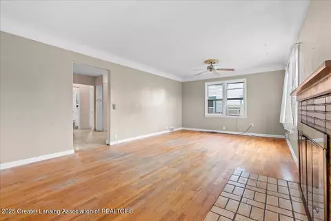 629 E Cavanaugh Rd, Lansing, MI 48910 photo 6