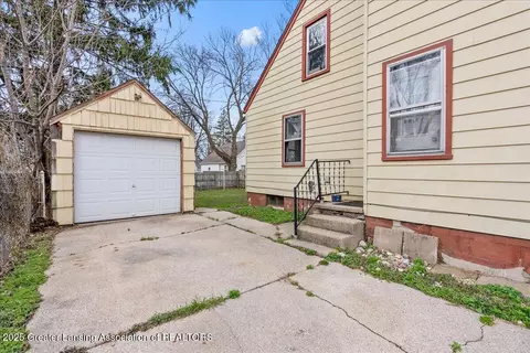 629 E Cavanaugh Rd, Lansing, MI 48910 photo 27