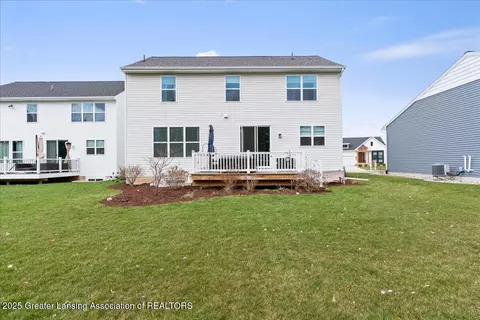 Exterior - 4147 Presidents Way, Dewitt, MI 48820 photo 6 of 7