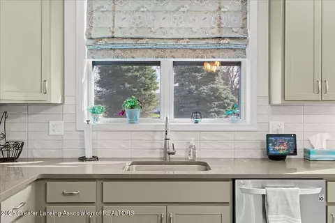 Kitchen - 4147 Presidents Way, Dewitt, MI 48820 photo 3 of 3