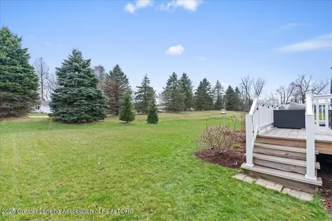 Exterior - 4147 Presidents Way, Dewitt, MI 48820 photo 4 of 7