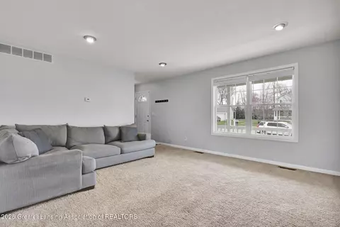 Living - 346 Coventry Ln, Mason, MI 48854 photo 1 of 2