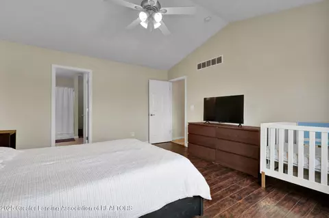 Bedroom - 346 Coventry Ln, Mason, MI 48854 photo 2 of 6