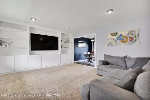Living - 346 Coventry Ln, Mason, MI 48854 photo 2 of 2
