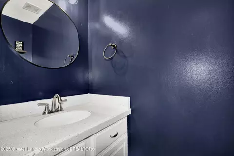Bath - 346 Coventry Ln, Mason, MI 48854 photo 2 of 3