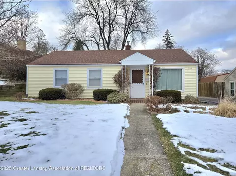 3014 Timber Dr, Lansing, MI 48917
