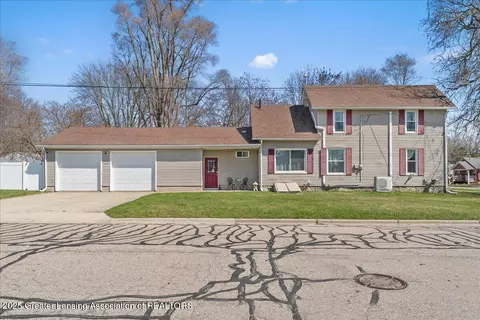 801 E State St, Saint Johns, MI 48879