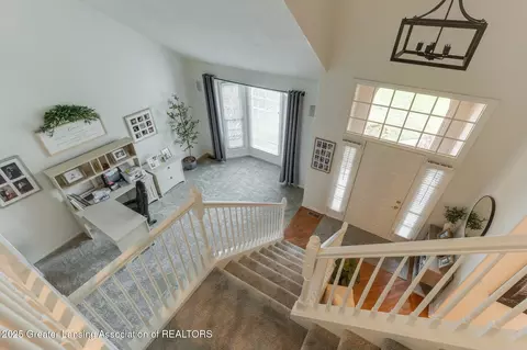 Entry Way - 5607 White Ash Ln, Haslett, MI 48840 photo 6 of 6