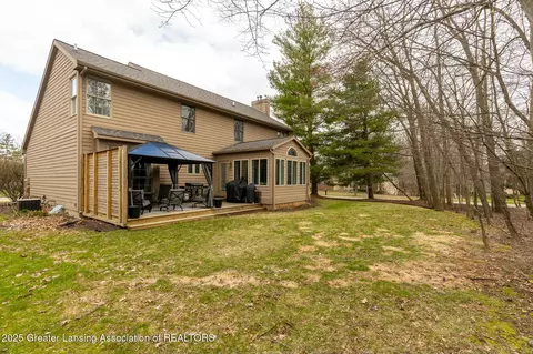 Exterior - 5607 White Ash Ln, Haslett, MI 48840 photo 11 of 11