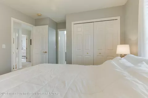 Bedroom - 5607 White Ash Ln, Haslett, MI 48840 photo 9 of 12