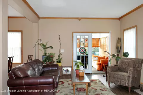 Living - 10048 Roblyn Cir, Dimondale, MI 48821 photo 1 of 1
