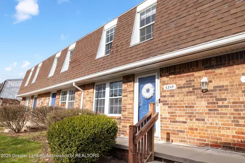 6349 Beechfield Dr, Lansing, MI 48911