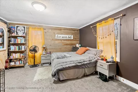 Bedroom - 19331 Partello Rd, Marshall, MI 49068 photo 1 of 2