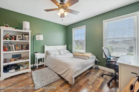 Bedroom - 11782 Arrowhead Dr, Grand Ledge, MI 48837 photo 6 of 8