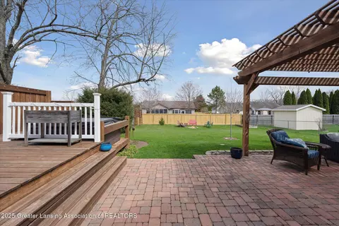 Exterior - 11782 Arrowhead Dr, Grand Ledge, MI 48837 photo 7 of 11