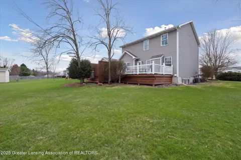 Exterior - 11782 Arrowhead Dr, Grand Ledge, MI 48837 photo 10 of 11