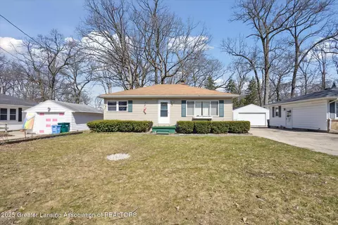 1724 Biltmore St, Lansing, MI 48906