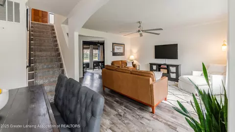 Entry Way - 13172 Addington Dr, Dewitt, MI 48820 photo 5 of 10