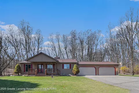 895 Rolfe Rd, Mason, MI 48854