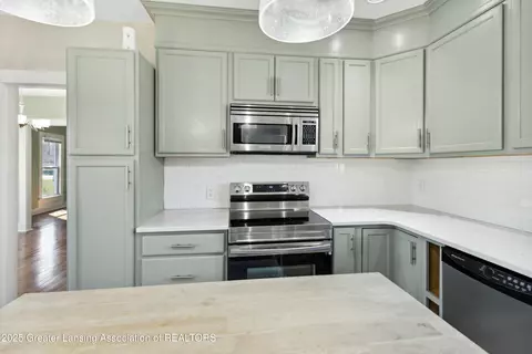 11049 Upton Rd, Bath, MI 48808 photo 10
