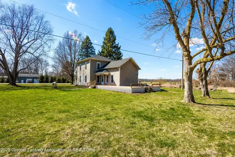 11049 Upton Rd, Bath, MI 48808 photo 43
