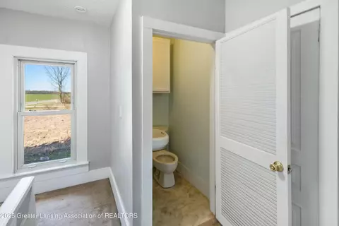 11049 Upton Rd, Bath, MI 48808 photo 22