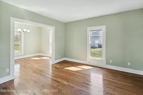 11049 Upton Rd, Bath, MI 48808 photo 5