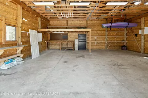 11049 Upton Rd, Bath, MI 48808 photo 31