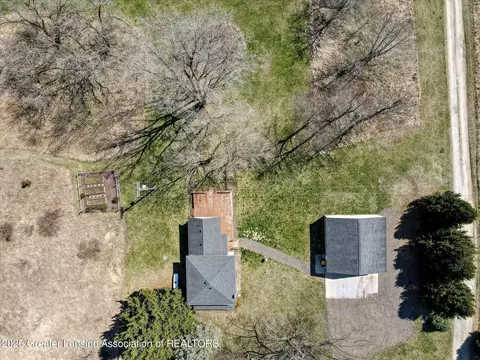 11049 Upton Rd, Bath, MI 48808 photo 54