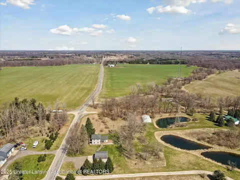 11049 Upton Rd, Bath, MI 48808 photo 53