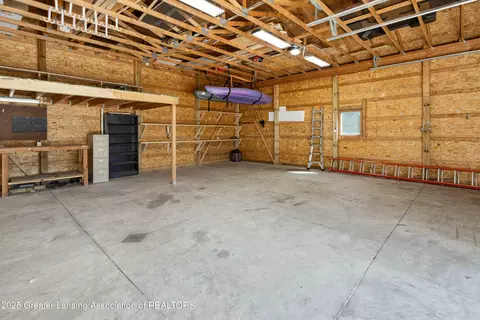 11049 Upton Rd, Bath, MI 48808 photo 32
