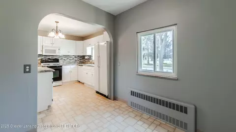 2520 Lyons Ave, Lansing, MI 48910 photo 11