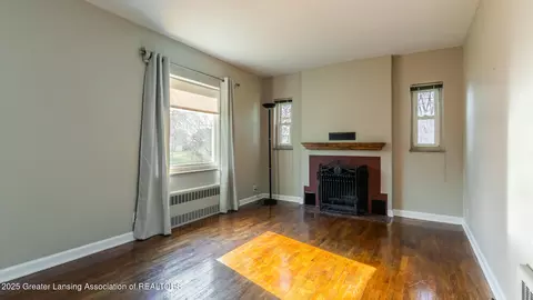 2520 Lyons Ave, Lansing, MI 48910 photo 6