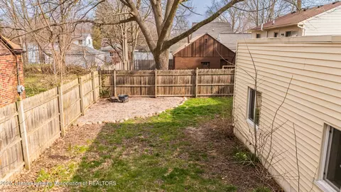 2520 Lyons Ave, Lansing, MI 48910 photo 25