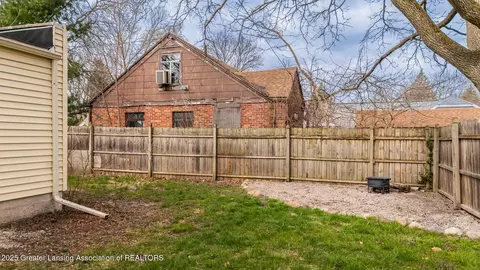 2520 Lyons Ave, Lansing, MI 48910 photo 28