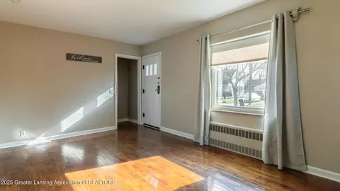 2520 Lyons Ave, Lansing, MI 48910 photo 5