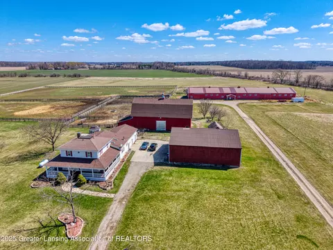 5547 S Byron Rd, Durand, MI 48429